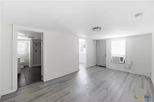214 E Huff Ave, San Antonio, TX 78214 - Photo 27