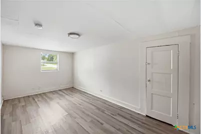 214 E Huff Avenue, San Antonio, TX 78214 - Photo 33