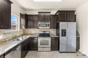 5810 Huntington Dr, Temple, TX 76502 - Photo 13