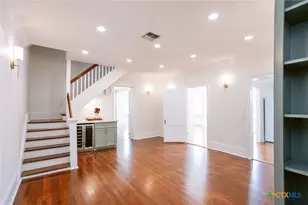 308 W Stayton Ave, Victoria, TX 77901 - Photo 17
