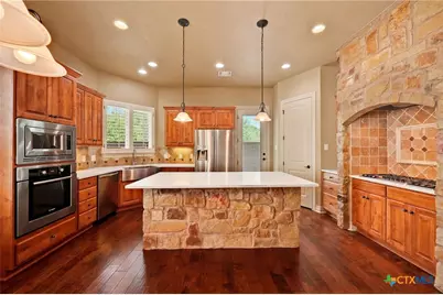 920 Gruene Spring, New Braunfels, TX 78130 - Photo 13
