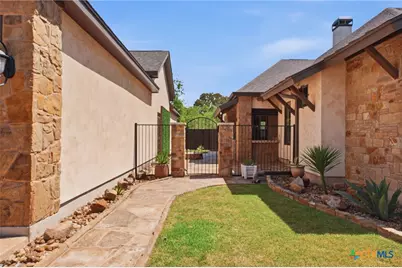 920 Gruene Spring, New Braunfels, TX 78130 - Photo 35