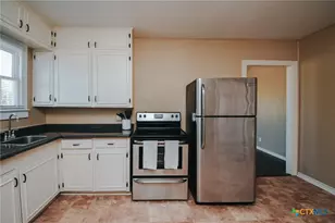 1503 E Virginia Ave, Victoria, TX 77901 - Photo 9