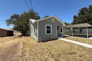 111 N 16th St, Gatesville, TX 76528 - Photo 23