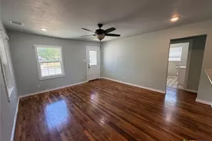 111 N 16th St, Gatesville, TX 76528 - Photo 5