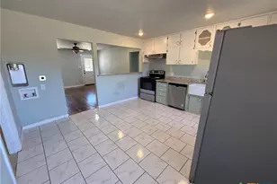 111 N 16th St, Gatesville, TX 76528 - Photo 9