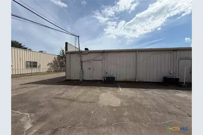 3804 John Stockbauer Drive, Victoria, TX 77904 - Photo 9