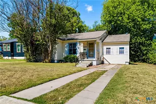 810 N 8th St, Temple, TX 76501 - Photo 1