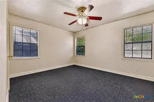 810 N 8th St, Temple, TX 76501 - Photo 23