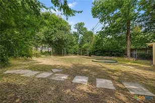 810 N 8th St, Temple, TX 76501 - Photo 25