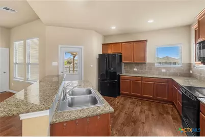 1009 Spring Terrace Loop, Temple, TX 76502 - Photo 9