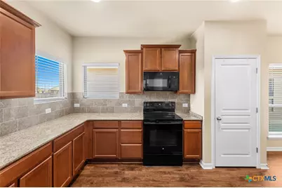 1009 Spring Terrace Loop, Temple, TX 76502 - Photo 11