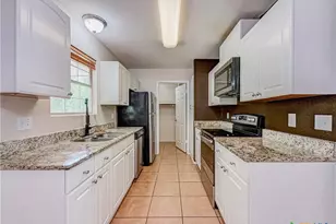 512 N Main St, Nolanville, TX 76559 - Photo 1