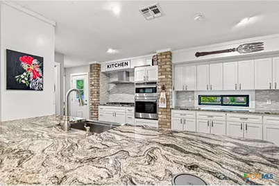 413 Salisbury Lane, Victoria, TX 77904 - Photo 11