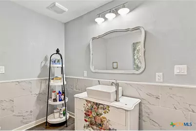 413 Salisbury Lane, Victoria, TX 77904 - Photo 21