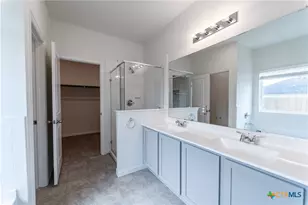 117 Lina Wy, Seguin, TX 78155 - Photo 11