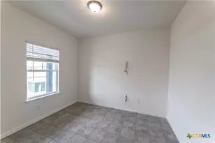 117 Lina Wy, Seguin, TX 78155 - Photo 3