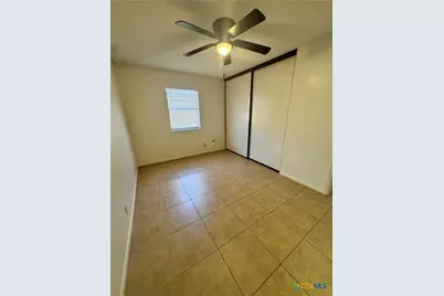 201 Versailles Street, Victoria, TX 77904 - Photo 7