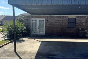 201 Versailles St, Victoria, TX 77904 - Photo 13