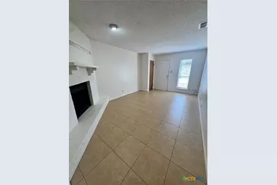 201 Versailles Street, Victoria, TX 77904 - Photo 3