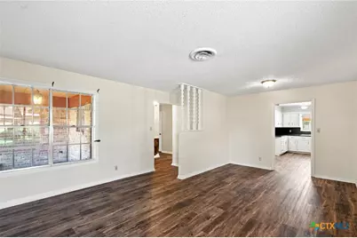 108 Castleway Street, Victoria, TX 77904 - Photo 7