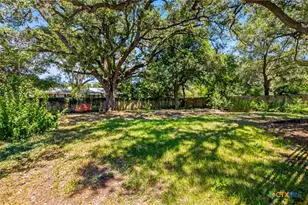 404 Cherokee Ln, Victoria, TX 77901 - Photo 23