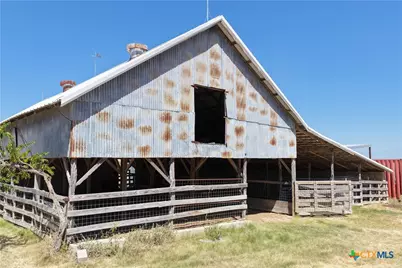 6610 Cr 431, Jonesboro, TX 76538 - Photo 37