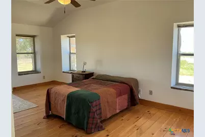 6610 Cr 431, Jonesboro, TX 76538 - Photo 27