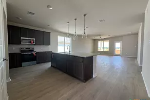 210 Thoroughbred Trl, Nolanville, TX 76559 - Photo 3