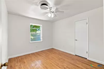 1107 E Robertson Avenue, Copperas Cove, TX 76522 - Photo 13