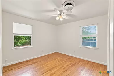 1107 E Robertson Avenue, Copperas Cove, TX 76522 - Photo 11