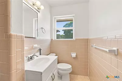 1107 E Robertson Avenue, Copperas Cove, TX 76522 - Photo 9
