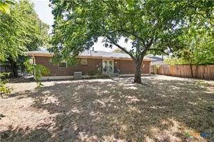 1107 E Robertson Ave, Copperas Cove, TX 76522 - Photo 19