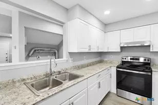 6710 Windsor Hollow, San Antonio, TX 78239 - Photo 9