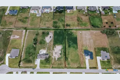 594 Dayspring, Victoria, TX 77904 - Photo 3
