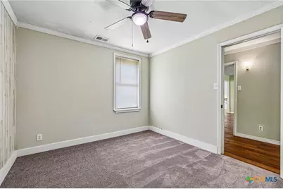 122 Dodd Preston, Elgin, TX 78621 - Photo 21