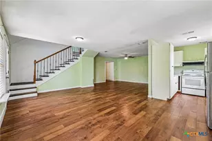 122 Dodd Preston, Elgin, TX 78621 - Photo 9