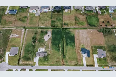618 Dayspring, Victoria, TX 77904 - Photo 3
