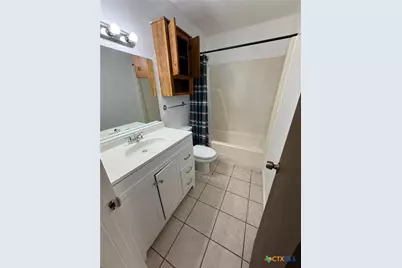 309 E Walnut Street #2, Seguin, TX 78155 - Photo 7