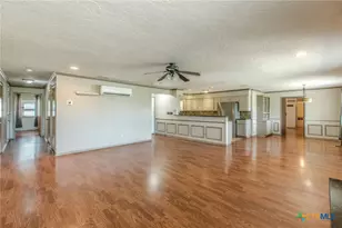 26 S Cliffwood Cir, Belton, TX 76513 - Photo 3