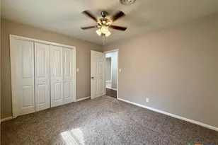 208 Mossy Oaks Ln, Victoria, TX 77904 - Photo 27