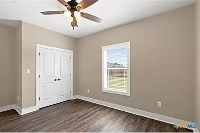 307 Silver Lake, Victoria, TX 77904 - Photo 31