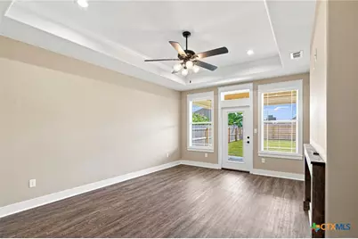 307 Silver Lake, Victoria, TX 77904 - Photo 23