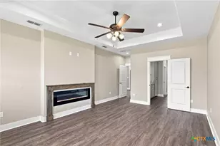 307 Silver Lk, Victoria, TX 77904 - Photo 25
