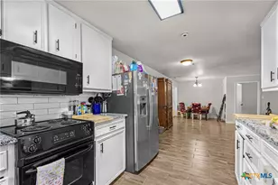 605 N Main St, Nolanville, TX 76559 - Photo 17