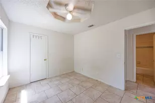 2402 Dickens Dr, Killeen, TX 76543 - Photo 11