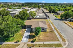 801 Adela St, Killeen, TX 76541 - Photo 25