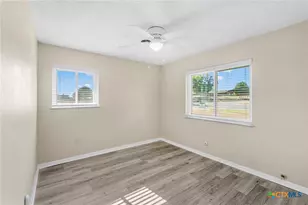 801 Adela St, Killeen, TX 76541 - Photo 17