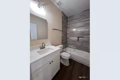 410 W Trinity Street, Luling, TX 78648 - Photo 17