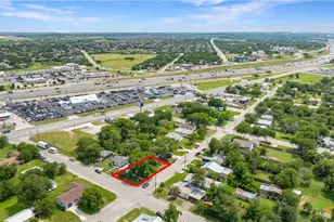 414 Orange Ave, New Braunfels, TX 78130 - Photo 33